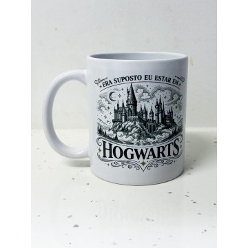 Caneca  “Era Suposto Eu Estar em Hogwarts” - Harry Potter